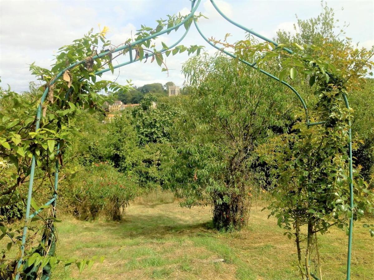 Le Coin Cache Villa Le Vigeant Bagian luar foto